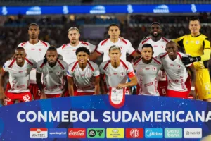 Zawodnicy-America-de-Cali-przed-pojedynkiem-z-Fluminense-w-Copa-Sudamericana-2025-foto-Alamy