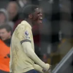 Thierno-Barry-strzelec-bramki-w-starciu-z-Aston-Villa-2026-foto-Alamy