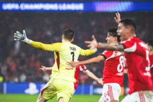 Anatoliy Trubin radość vs Real