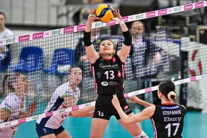 fot-pressfocus-siatkowka-bks-lks-commercecon-stefanik-gajer-angelika-sonia