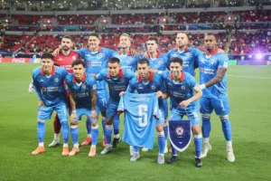 Pilkarze-Cruz-Azul-foto-Alamy