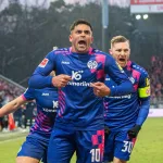 Radosc-pilkarzy-Mainz-po-zdobytym-golu-2026-foto-Alamy