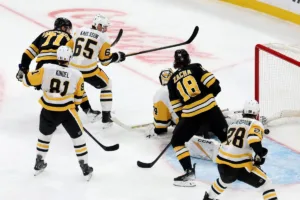 NHL BRUINS PENGUINS