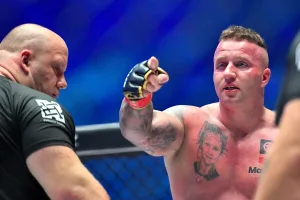 Fame MMA 30 obstawianie