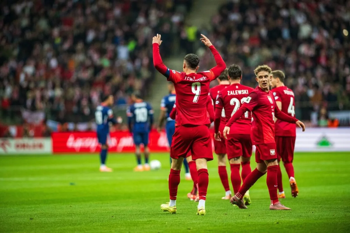 Bonusy dla wszystkich graczy w Superbet. SuperPrzewaga i Bet Builder na Polska – Albania!