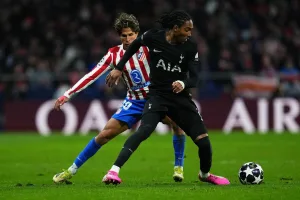 Simeone-i-Spence-w-pojedynku