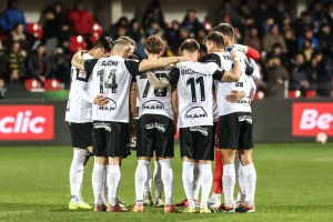 Drużyna Puszczy podczas meczu