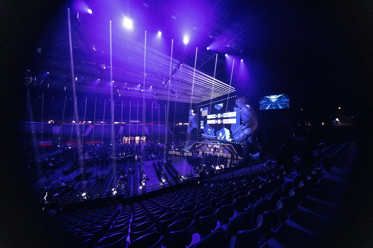 Kacpersky poprowadzi drużynę do wygranej? Gramy esport z kursem 4.06!