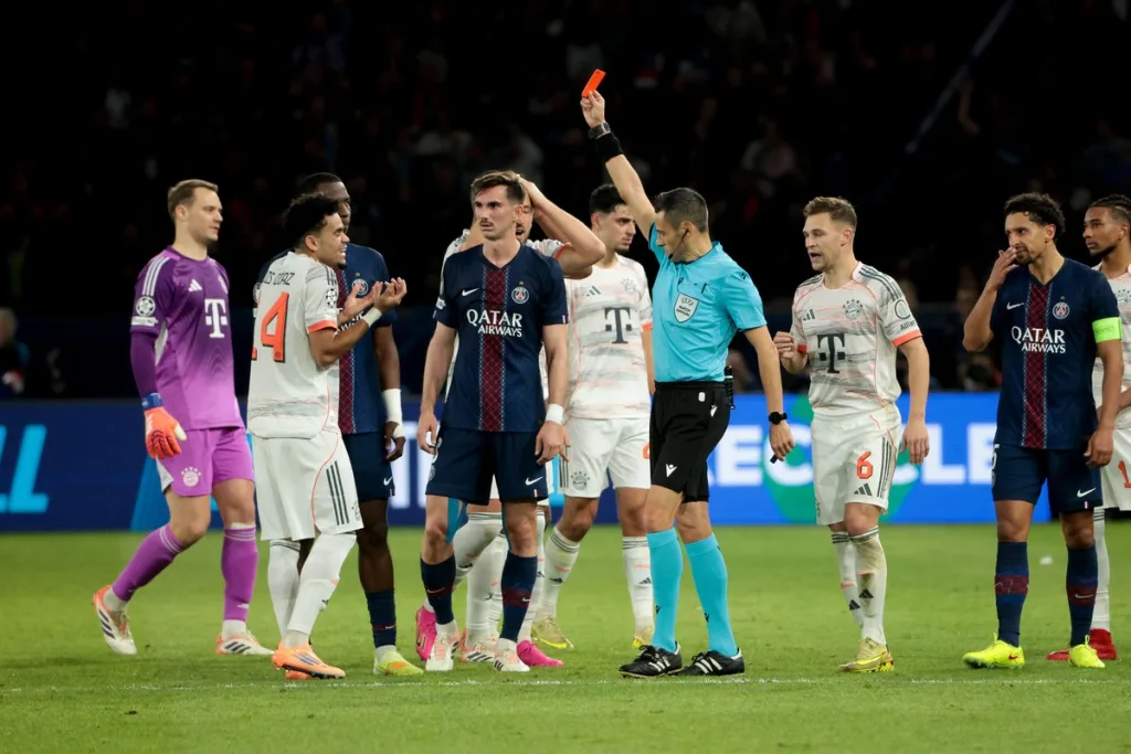 Pilkarze PSG i Bayernu