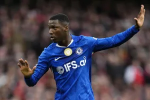 Caicedo-w-koszulce-Chelsea