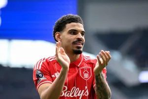 Gibbs-White-bijacy-brawo-kibicom