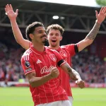 Gibbs-White-i-Williams-celebrujacy-gola