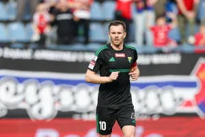 Górnik Łęczna - Chrobry: Typy i kursy. "Pewniak" na gole