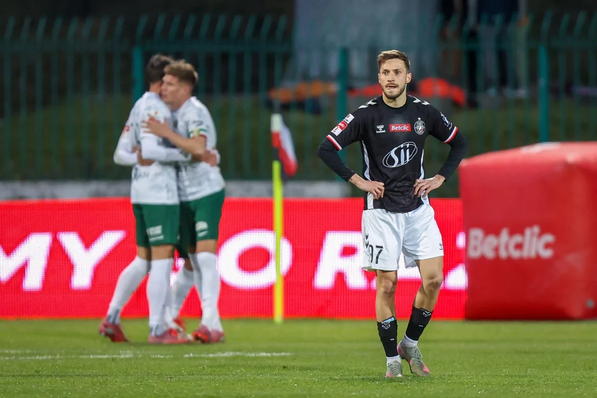 Polonia – Chrobry Głogów: Typy i kursy. „Pewniak” na mecz