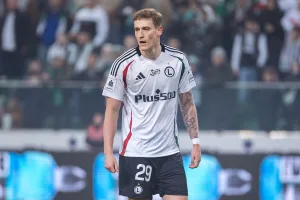 Rajovic-w-koszulce-Legii-Warszawa