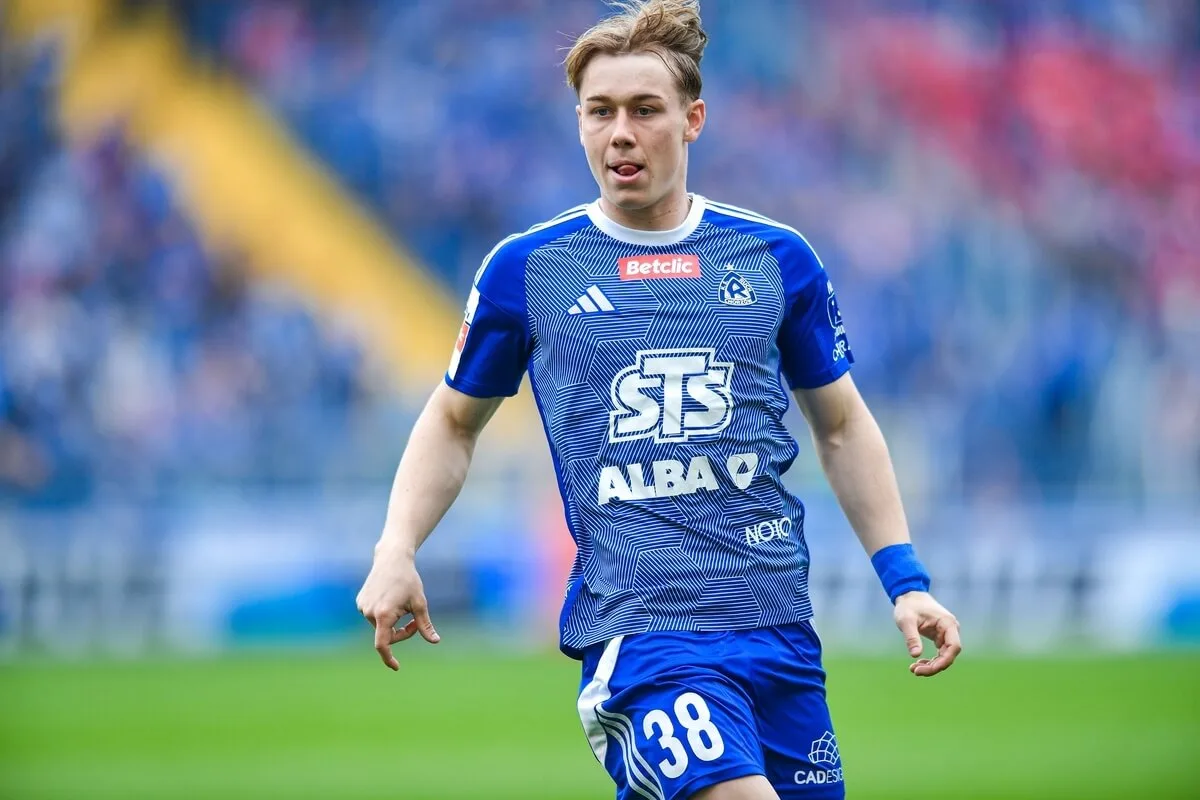 Ruch Chorzów – Pogoń Grodzisk Mazowiecki: typy i kursy. Gospodarze z overem bramkowym?