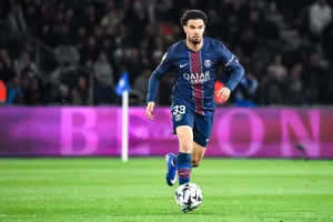 Warren Zaire-Emery vs Lyon