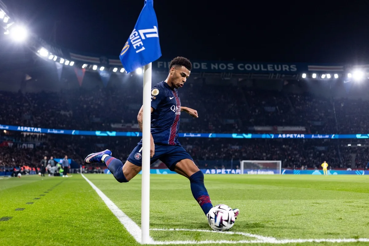 Kurs 175.00 za zwycięstwo PSG z Paris FC. Bonus 350 PLN w Superbet