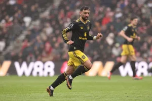 Fernandes-podczas-meczu-Sunderland-Manchester-United