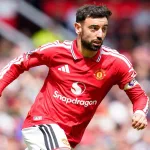 Fernandes-w-koszulce-Manchesteru-United