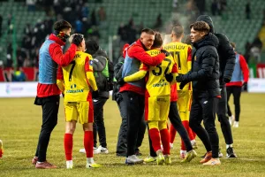 Raków - Korona Kielce gdzie oglądać Transmisja TV i stream 08052026