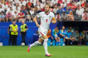 Kane-w-koszulce-reprezentacji-Anglii