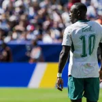 Mane-w-koszulce-reprezentacji-Senegalu