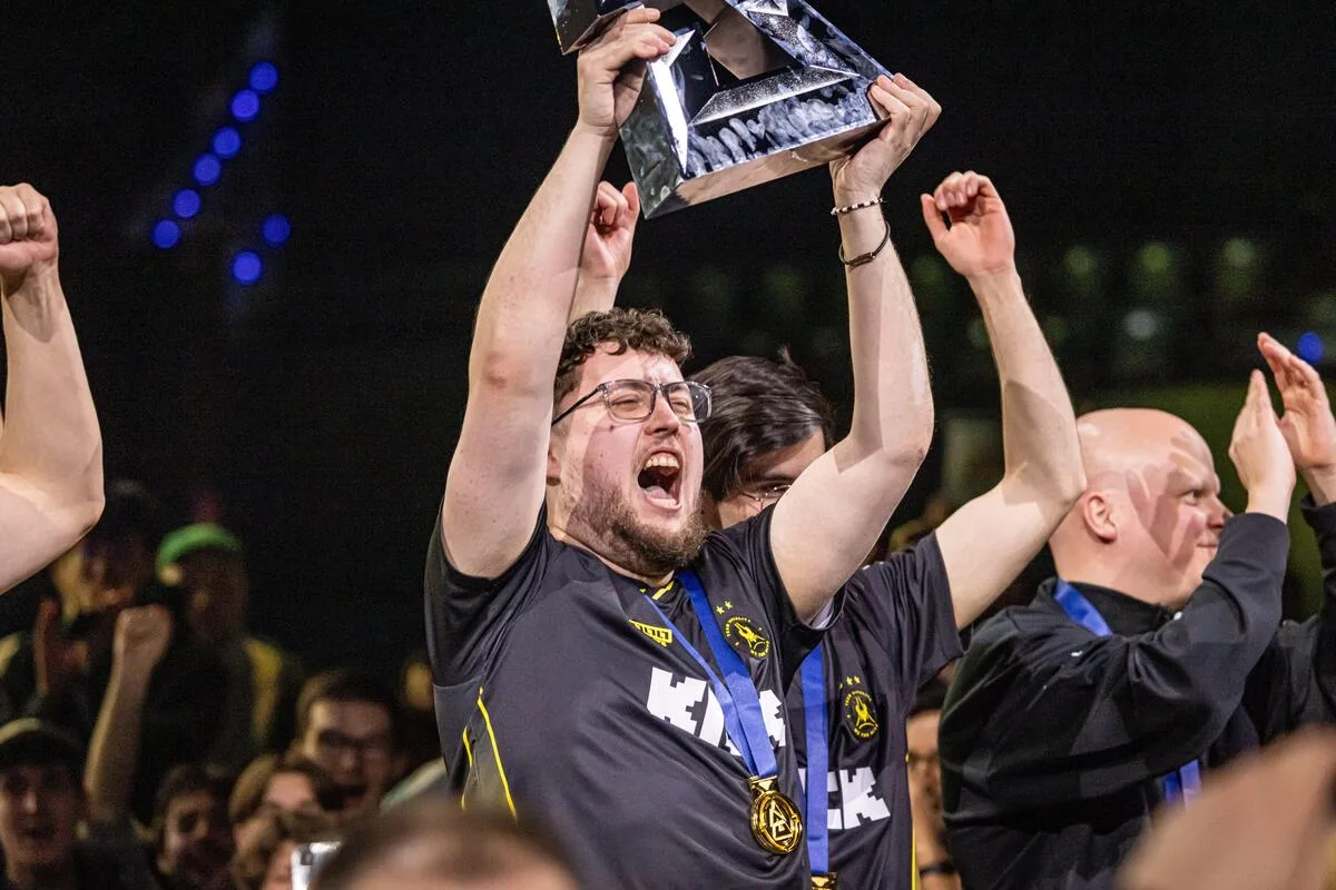 Co pokaże ekipa Snaxa w starciu z Liminosity? Gramy esport z kursem 3.08!