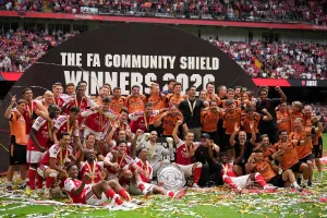 Arsenal-zdobywca-Tarczy-Wspolnoty-2026