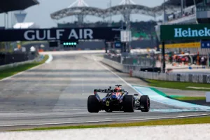 grand-prix-bahrajnu-malezja-red-bull-racing-max-verstappen-2026