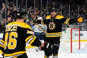 Pastrnak Bruins Jets NHL