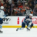 NHL Jets Connor