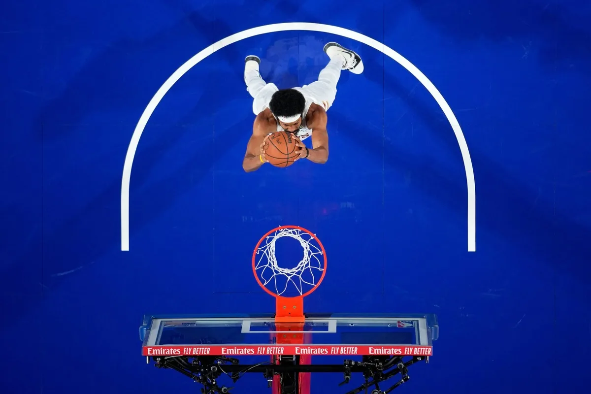 Jarrett zdominuje dziś strefę podkoszową? Gramy z NBA o 213 PLN